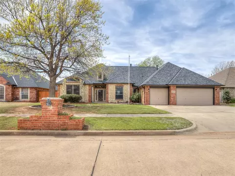 412 Castle Rock Rd, Yukon, OK 73099