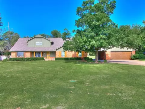 1311 Washington St, Edmond, OK 73034