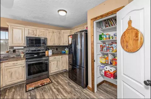 201 NW Jordan Way, Cache, OK 73527 photo 7