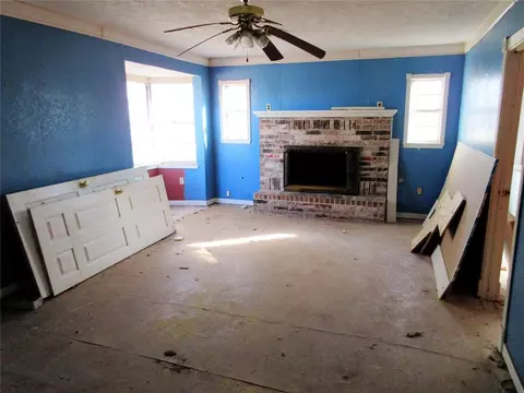 212 E Main St, Tecumseh, OK 74873 photo 6