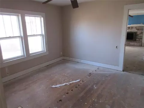 212 E Main St, Tecumseh, OK 74873 photo 5