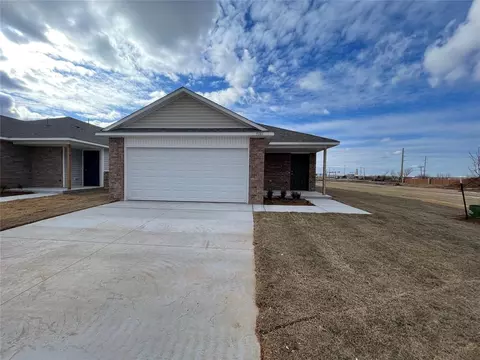 9001 Mongolian Fork Ln, Oklahoma City, OK 73160