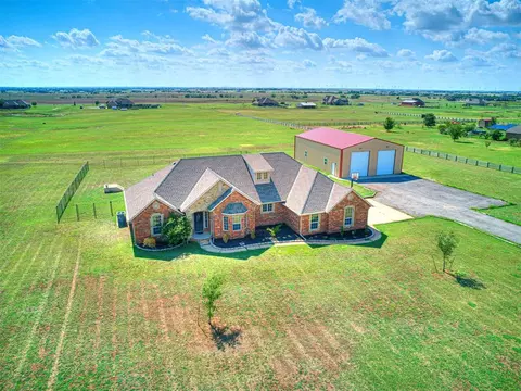 6735 NE Ranch Dr, Piedmont, OK 73078
