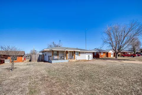 710 W Oklahoma Ave, Kingfisher, OK 73750