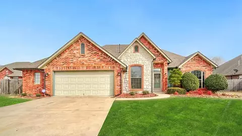 1605 Windmill Ridge Dr, Shawnee, OK 74804