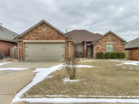 612 Elder Ln, Mustang, OK 73064