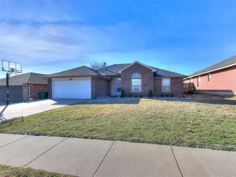 8808 NW 85th Pl, Oklahoma City, OK 73132