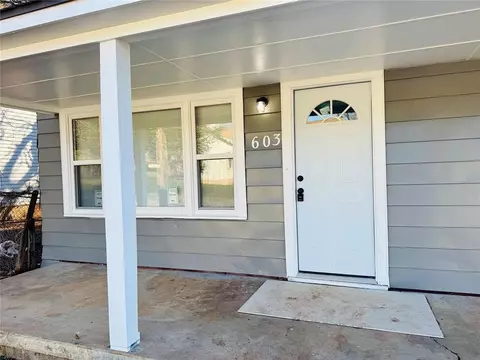 603 S 13th St, Chickasha, OK 73018