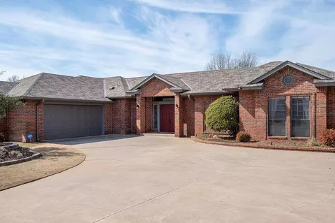 1800 Guilford Ln, Norman, OK 73072