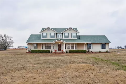 801 SW South St, Minco, OK 73059