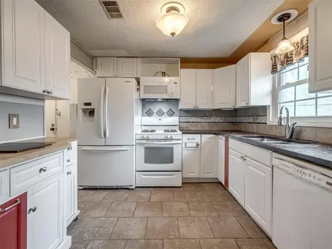 1008 Stansell Dr, Oklahoma City, OK 73110