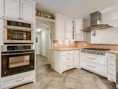 927 Mockingbird Ln, Norman, OK 73071 photo 4