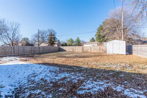 2703 E 3rd St, Tulsa, OK 74104 photo 21