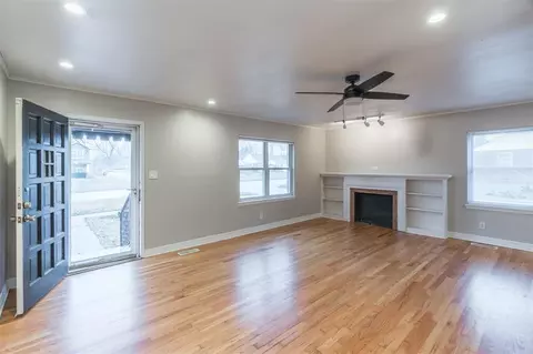 2703 E 3rd St, Tulsa, OK 74104 photo 7