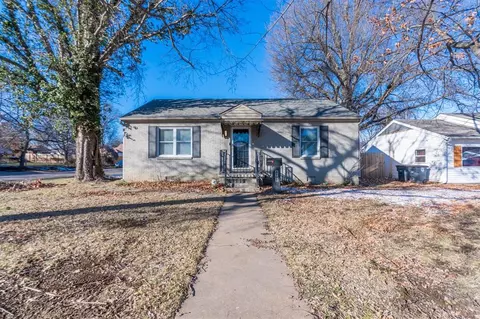 2703 E 3rd St, Tulsa, OK 74104