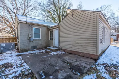 2703 E 3rd St, Tulsa, OK 74104 photo 22