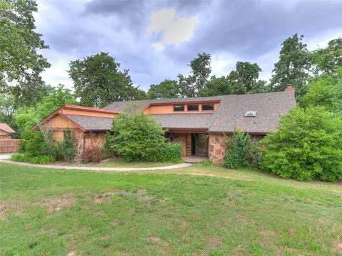 7705 NW 16th St, Oklahoma City, OK 73127