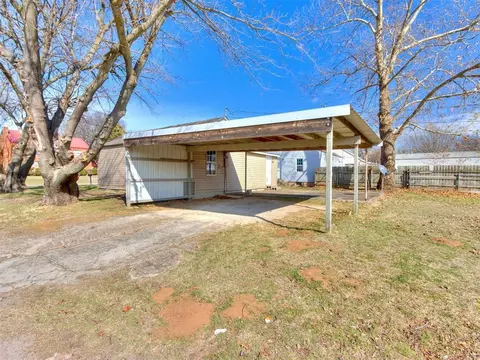 728 W Apache St, Purcell, OK 73080 photo 10