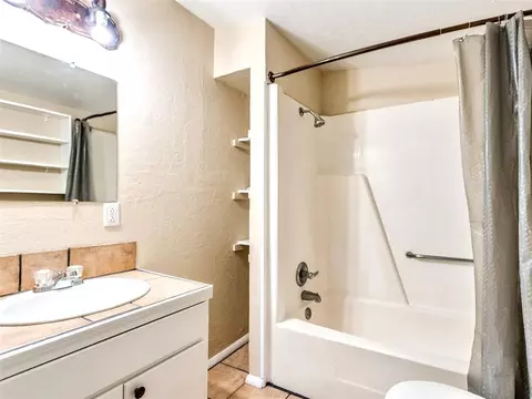 728 W Apache St, Purcell, OK 73080 photo 9