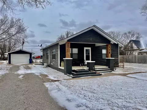 118 N Symcox St, Cordell, OK 73632