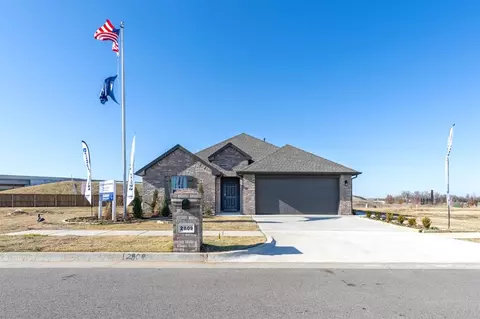 2513 Tracys Mnr, Yukon, OK 73099