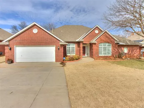 12429 Croydon Rd, Midwest City, OK 73130