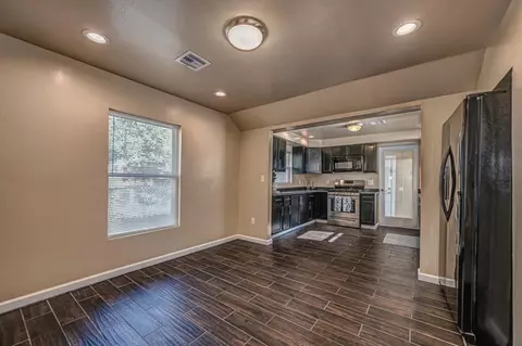 707 E Harrison Ave, Guthrie, OK 73044 photo 17