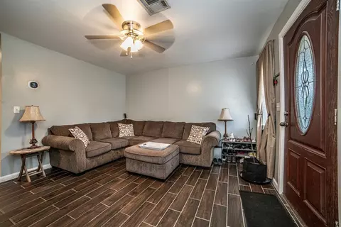 707 E Harrison Ave, Guthrie, OK 73044 photo 5