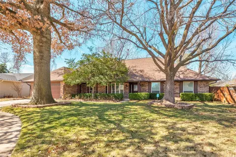 3833 Waverly Ct, Norman, OK 73072
