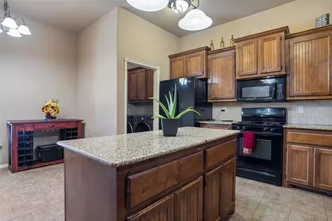 3317 Paul Dr, Moore, OK 73160 photo 8
