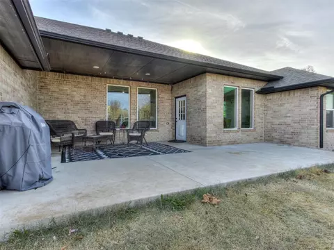 20641 Twisted Oak Rd, Harrah, OK 73045 photo 36