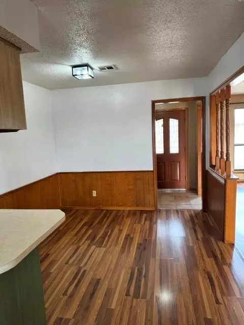 518 Sunset Dr, Watonga, OK 73772 photo 5