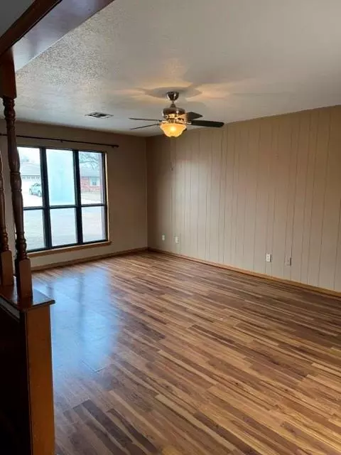 518 Sunset Dr, Watonga, OK 73772 photo 7