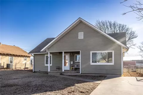 522 N Illinois, Weatherford, OK 73096