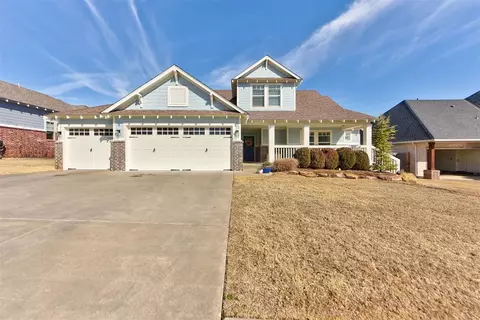 3233 Clock Tower Cir, Edmond, OK 73034
