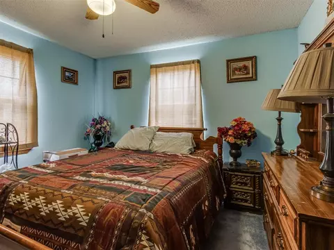 118 S 10th St, Mcloud, OK 74851 photo 23