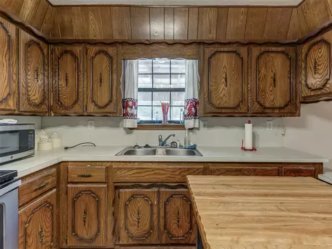 118 S 10th St, Mcloud, OK 74851 photo 13