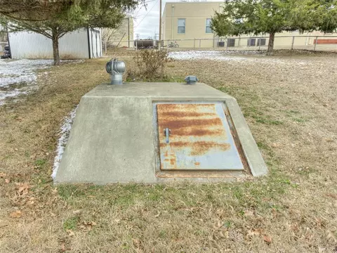 118 S 10th St, Mcloud, OK 74851 photo 35