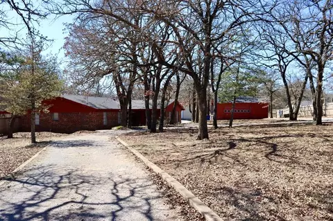 4835 Odom Dr, Duncan, OK 73533