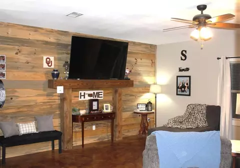 310 Sander Ln, Broken Bow, OK 74728 photo 6