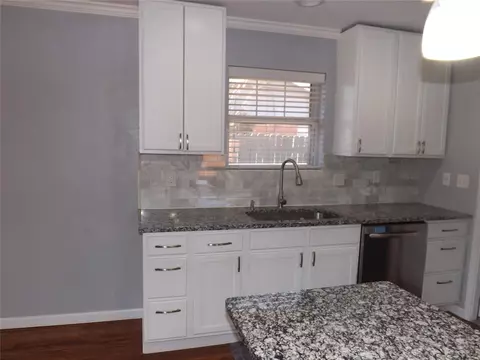 112 S Mockingbird Dr, Altus, OK 73521 photo 5