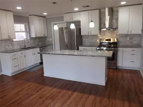 112 S Mockingbird Dr, Altus, OK 73521 photo 3
