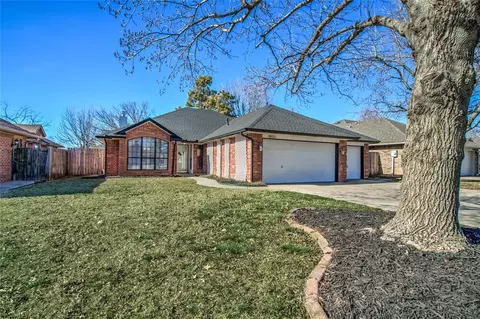 1801 Craig Blvd, Edmond, OK 73003