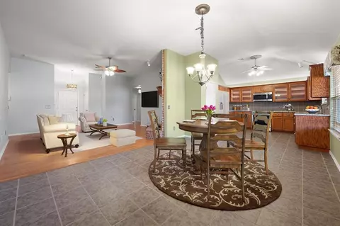 2019 Echo Rdg, Edmond, OK 73012 photo 9