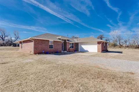 1916 Markham Dr, Newcastle, OK 73065