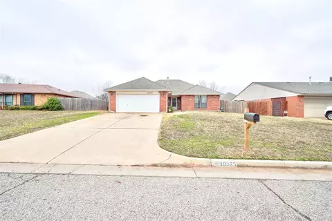 10525 NW 40th St, Yukon, OK 73099