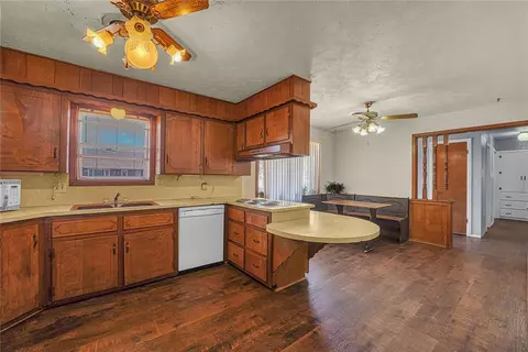 809 S Third St, Cheyenne, OK 73628 photo 10