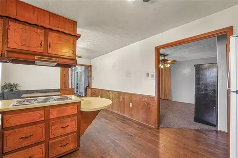 809 S Third St, Cheyenne, OK 73628 photo 9