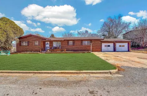 809 S Third St, Cheyenne, OK 73628 photo 2