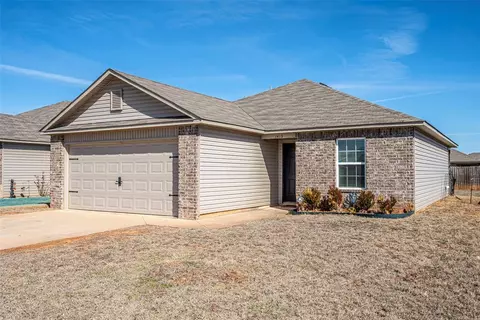 1413 Gypsum Pl, Noble, OK 73068